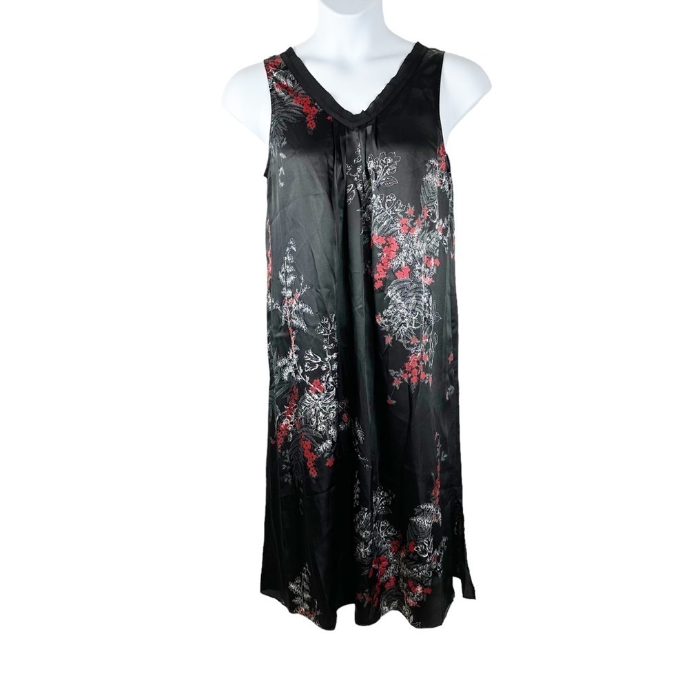 Donna Nadeau Black V Neck Asian Dark Floral Silky Nightgown